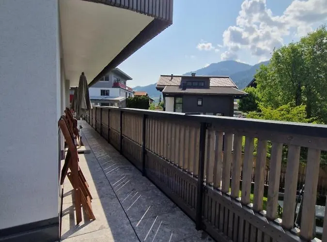 Anna & Paul Apartment